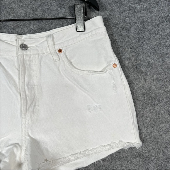 LEVIS 501 Shorts Size W29 Womens White Cotton Denim Button Up Summer Bottoms - Picture 2 of 12